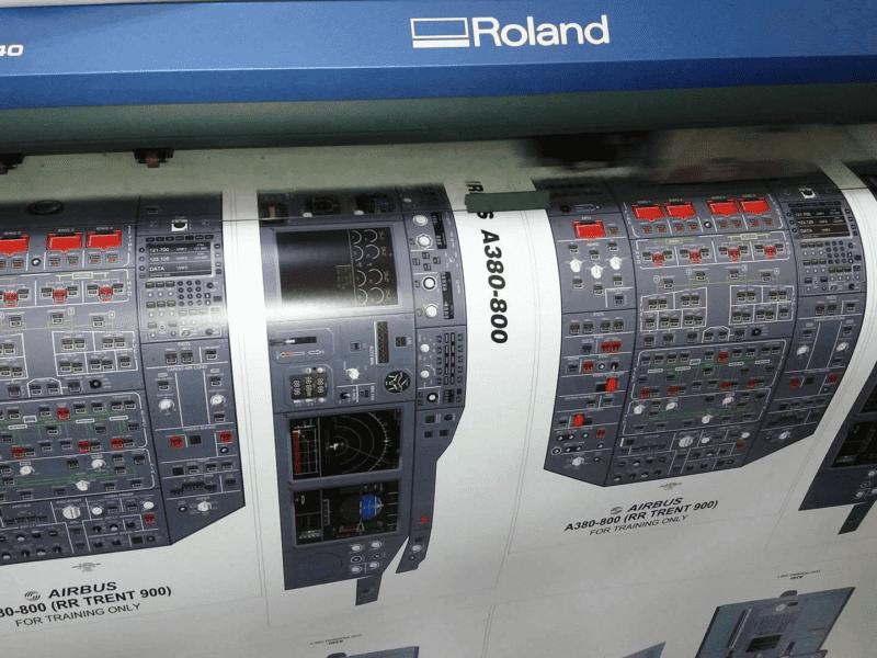 Cabines de Avião ou Helicóptero em Mock Up em Adesivo de Vinil