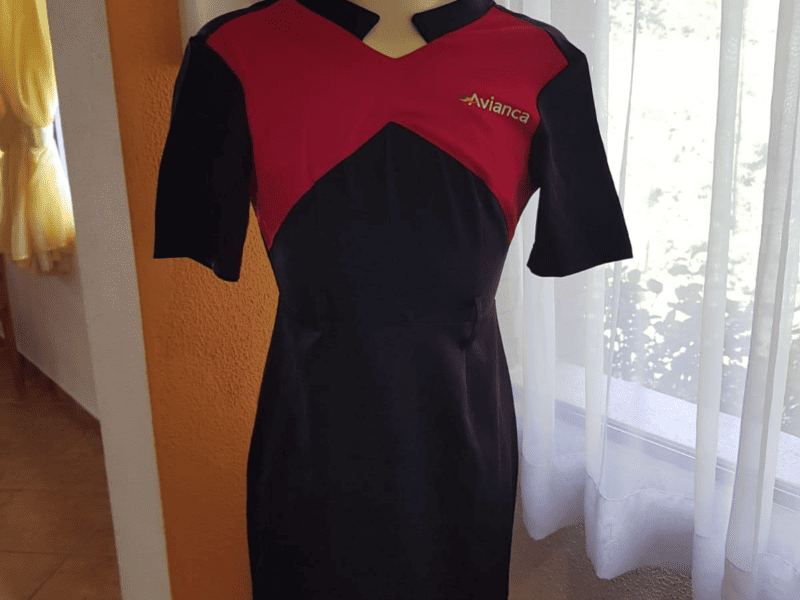 Uniforme de Comissária Avianca Brasil