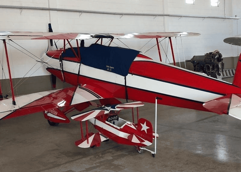Réplica de Avião a Pedal Infantil