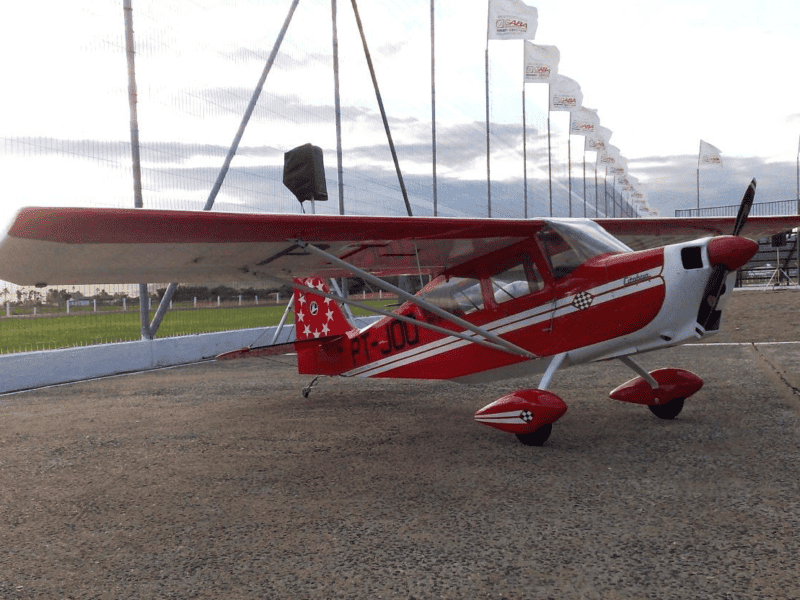 Aeromodelo RC Super Decathlon/Citabria