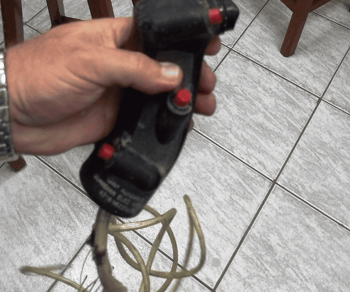 Manche Stick completo com manoplas de comando do Avião AT 26 Xavante