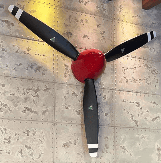 Hélice Tripá com Spinner em Fibra de Vidro