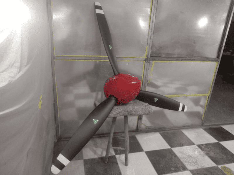 Hélice Tripá com Spinner em Fibra de Vidro
