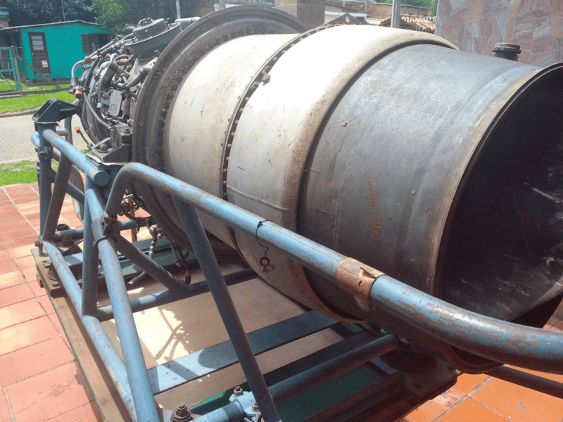 Motor a Jato de Avião Rolls Royce VIPER 540 do AT 26 Xavante