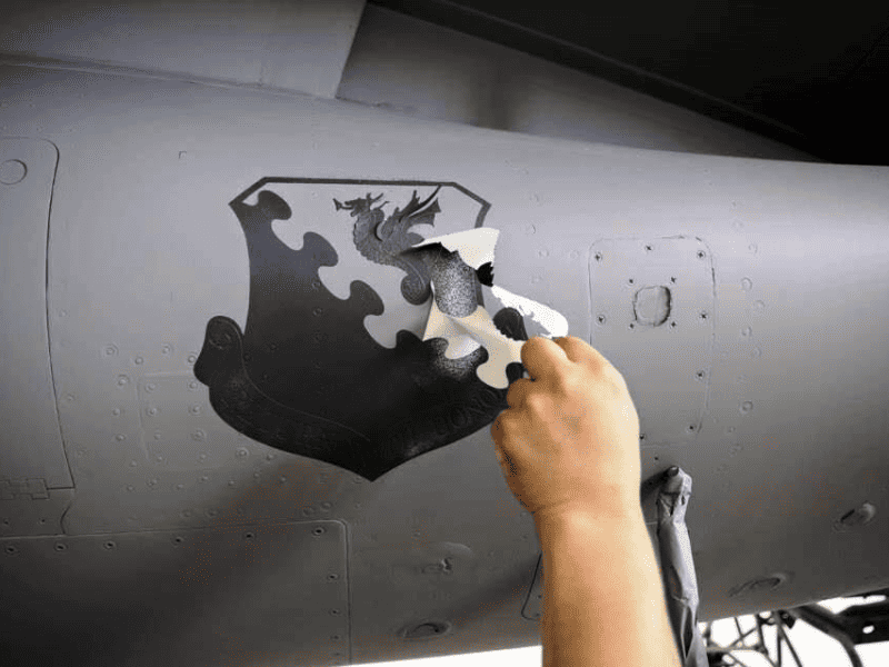 Adesivamento em Avião e Helicóptero