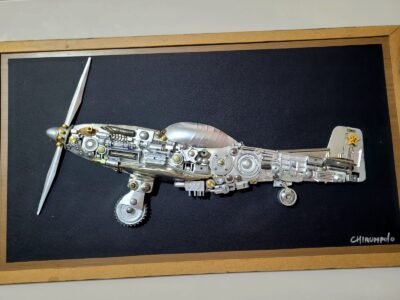 Quadro do Avião P-51 Mustang em 3D feito em metal reciclável de eletrônicos.