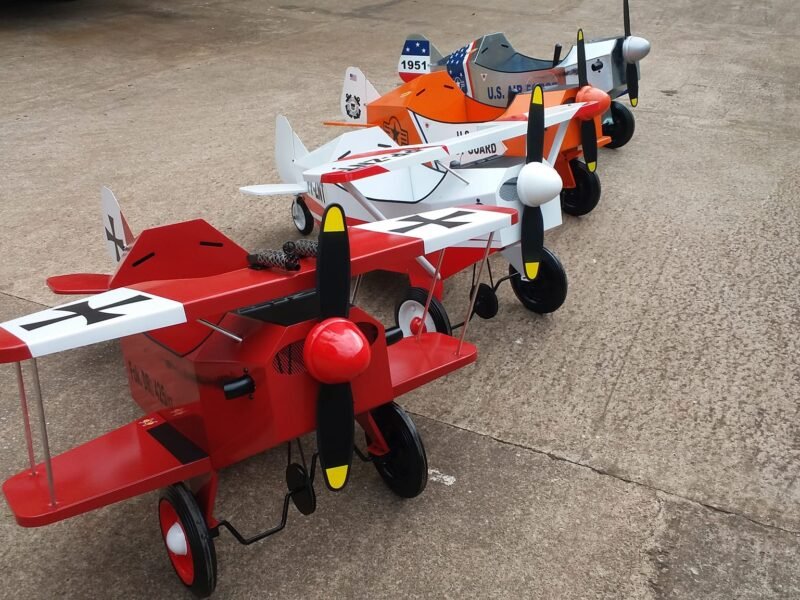 Avião Pedalinho Infantil em Metal - Vintage -