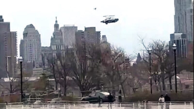 Helicoptero-BELL-206-cai-no-Rio-Hudson