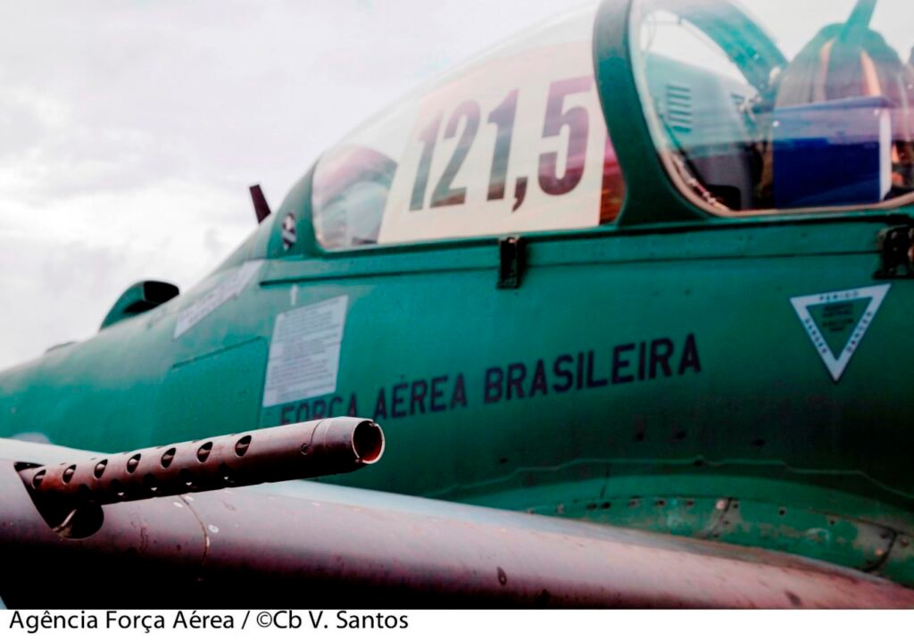 Aviao-A29-Super-Tucano_Imagem-FAB-CB-V-Santos.